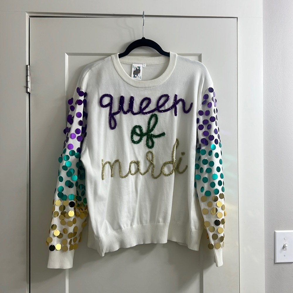 EUC Queen of Sparkles Queen of Mardi Large Sweater